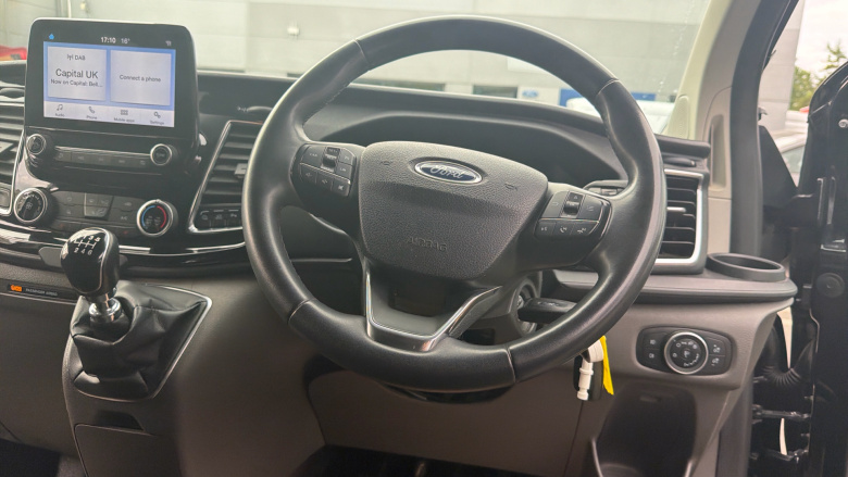 Ford Transit Custom 300 L2 Diesel Fwd 2.0 EcoBlue 130ps Low Roof D/Cab Limited Van